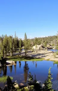 high-sierra-drop-bottom-wheeled-duffel-bag